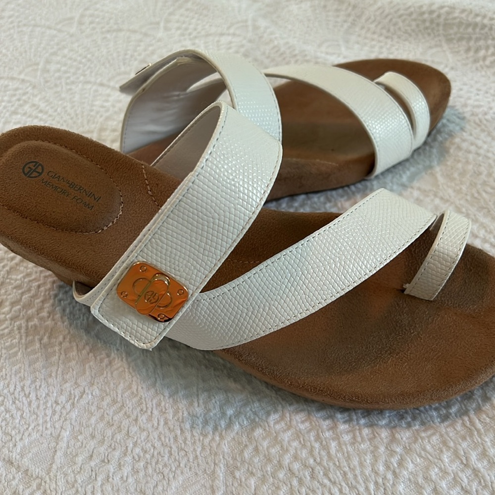 Gianni Bernini Sandals.Brand New.Never Worn.Sz-8m